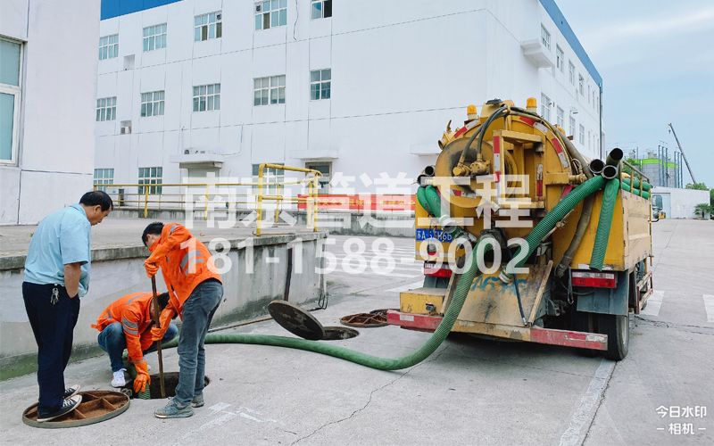 256建德电子厂抽粪
