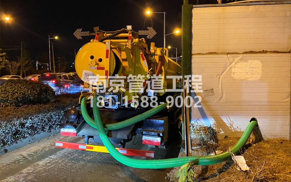266建德临时工地抽粪